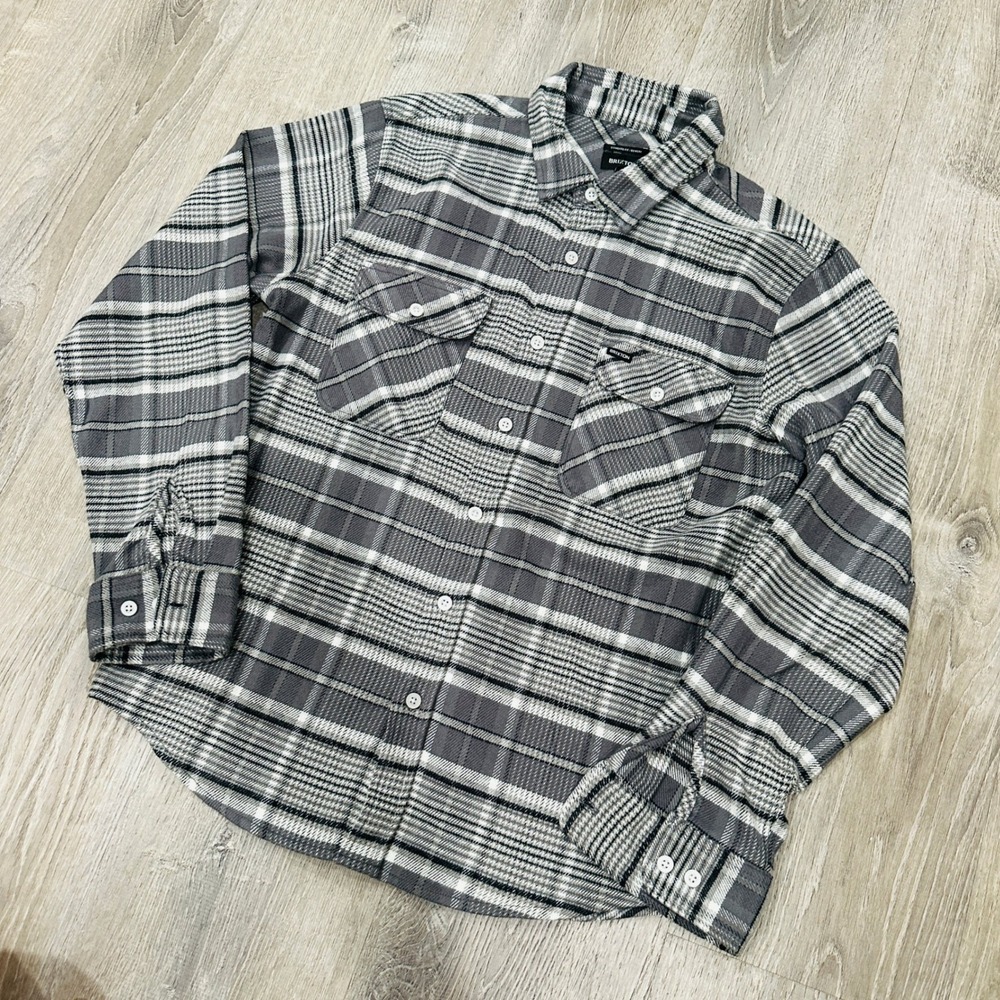 Brixton Shirt Mens Medium Bowery Standard Fit Grey Plaid Flannel Button Up Shirt